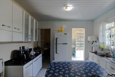Casa para alugar com 217m², 5 quartos e 5 vagasCozinha - Edícula