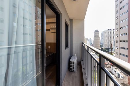 Studio para alugar com 25m², 1 quarto e sem vaga Studio para alugar com 25m², 1 quarto e sem vagaVaranda