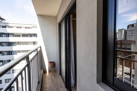 Studio para alugar com 25m², 1 quarto e sem vaga Studio para alugar com 25m², 1 quarto e sem vagaVaranda
