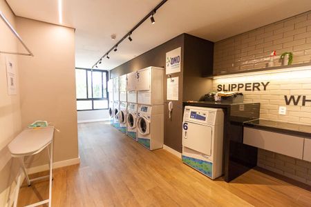 Studio para alugar com 25m², 1 quarto e sem vaga Studio para alugar com 25m², 1 quarto e sem vagaLavanderia