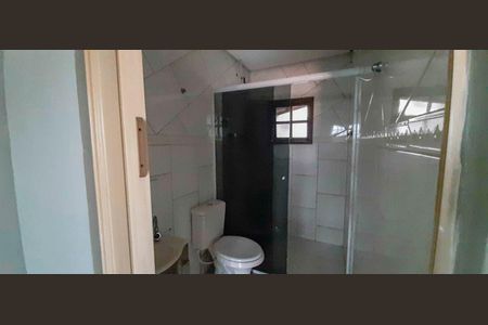Casa para alugar com 250m², 2 quartos e 2 vagas Casa para alugar com 250m², 2 quartos e 2 vagasBanheiro da Suíte 1