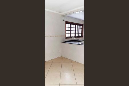 Casa para alugar com 250m², 2 quartos e 2 vagas Casa para alugar com 250m², 2 quartos e 2 vagasCozinha