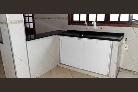 Casa para alugar com 250m², 2 quartos e 2 vagas Casa para alugar com 250m², 2 quartos e 2 vagasCozinha