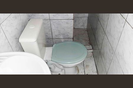 Casa para alugar com 250m², 2 quartos e 2 vagas Casa para alugar com 250m², 2 quartos e 2 vagasLavabo
