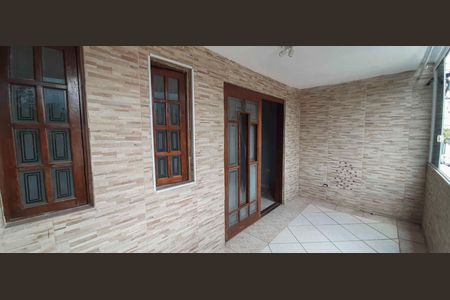 Casa para alugar com 250m², 2 quartos e 2 vagas Casa para alugar com 250m², 2 quartos e 2 vagasVaranda da Sala de Estar