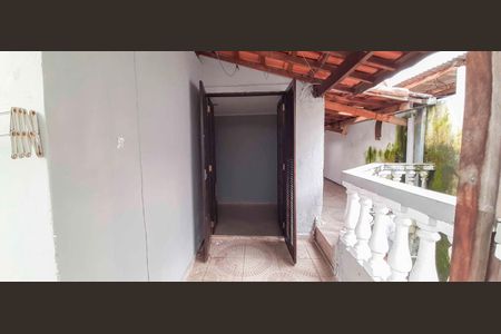 Casa para alugar com 250m², 2 quartos e 2 vagas Casa para alugar com 250m², 2 quartos e 2 vagasVaranda da Suíte 2