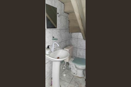 Casa para alugar com 250m², 2 quartos e 2 vagas Casa para alugar com 250m², 2 quartos e 2 vagasLavabo