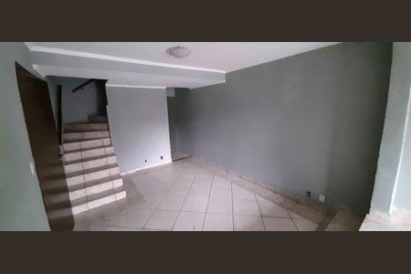 Casa para alugar com 250m², 2 quartos e 2 vagas Casa para alugar com 250m², 2 quartos e 2 vagasSala de Jantar