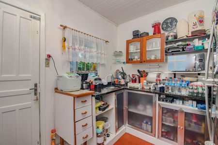 Casa à venda com 150m², 2 quartos e 4 vagas Casa à venda com 150m², 2 quartos e 4 vagasCozinha