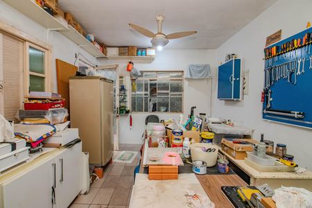 Casa à venda com 150m², 2 quartos e 4 vagas Casa à venda com 150m², 2 quartos e 4 vagasEdícula