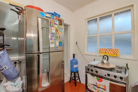 Casa à venda com 150m², 2 quartos e 4 vagas Casa à venda com 150m², 2 quartos e 4 vagasCozinha