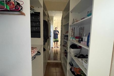 Apartamento para alugar com 115m², 2 quartos e 2 vagas Apartamento para alugar com 115m², 2 quartos e 2 vagasCloset