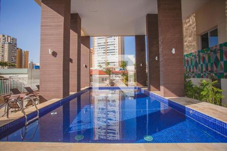 Apartamento à venda com 63m², 2 quartos e 1 vaga Apartamento à venda com 63m², 2 quartos e 1 vagaÁrea comum - Piscina