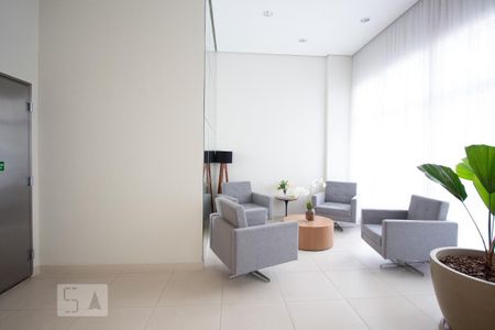Apartamento à venda com 63m², 2 quartos e 1 vaga Apartamento à venda com 63m², 2 quartos e 1 vagaHall social
