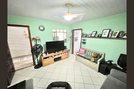 Casa à venda com 147m², 2 quartos e 1 vaga Casa à venda com 147m², 2 quartos e 1 vagaSala