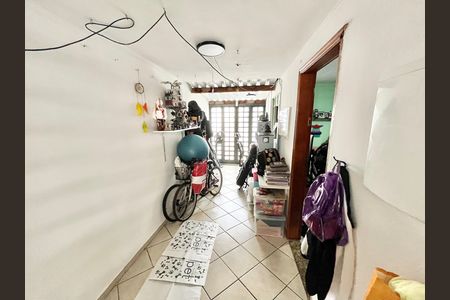 Casa à venda com 147m², 2 quartos e 1 vaga Casa à venda com 147m², 2 quartos e 1 vagaEntrada