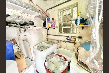 Casa à venda com 147m², 2 quartos e 1 vaga Casa à venda com 147m², 2 quartos e 1 vagaLavanderia