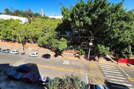 Apartamento à venda com 57m², 2 quartos e 1 vaga Apartamento à venda com 57m², 2 quartos e 1 vagaVista do Quarto 2