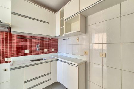 Apartamento à venda com 57m², 2 quartos e 1 vaga Apartamento à venda com 57m², 2 quartos e 1 vagaCozinha