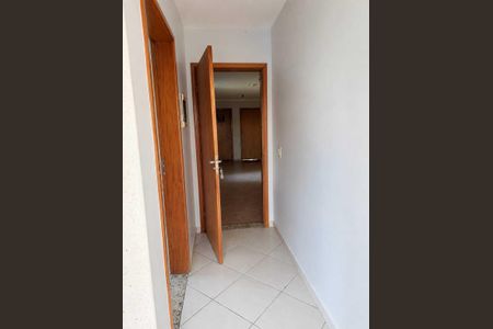 Sala de apartamento para alugar com 3 quartos, 87m² em Parque Oeste Industrial, Goiânia