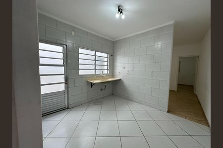 Casa para alugar com 125m², 3 quartos e 2 vagasBanheiro Corredor