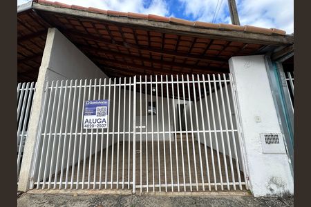 Casa para alugar com 125m², 3 quartos e 2 vagasFachada