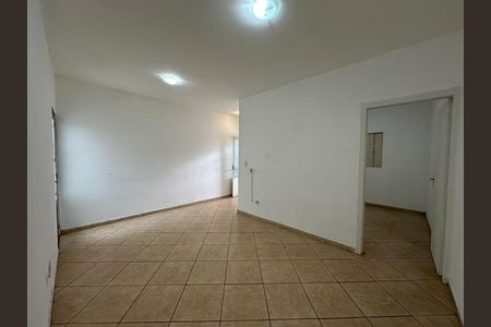 Casa para alugar com 125m², 3 quartos e 2 vagasSala