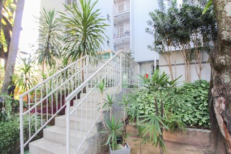 Apartamento à venda com 70m², 3 quartos e 2 vagas Apartamento à venda com 70m², 3 quartos e 2 vagasEntrada do Bloco