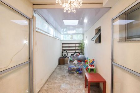 Apartamento à venda com 70m², 3 quartos e 2 vagas Apartamento à venda com 70m², 3 quartos e 2 vagasÁrea Privativa