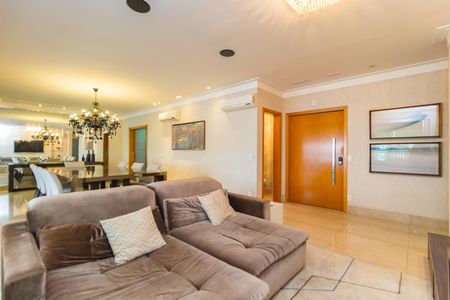 Apartamento para alugar com 280m², 4 quartos e 5 vagas Apartamento para alugar com 280m², 4 quartos e 5 vagasSala de Estar
