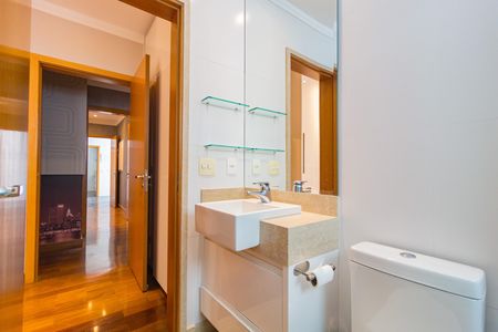 Apartamento para alugar com 280m², 4 quartos e 5 vagas Apartamento para alugar com 280m², 4 quartos e 5 vagasBanheiro - Suíte 2