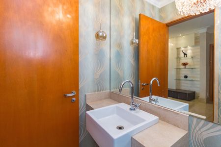 Apartamento para alugar com 280m², 4 quartos e 5 vagas Apartamento para alugar com 280m², 4 quartos e 5 vagasLavabo