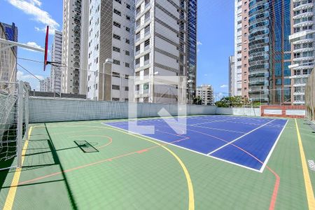 Apartamento para alugar com 280m², 4 quartos e 5 vagas Apartamento para alugar com 280m², 4 quartos e 5 vagasQuadra