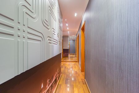 Apartamento para alugar com 280m², 4 quartos e 5 vagas Apartamento para alugar com 280m², 4 quartos e 5 vagasCorredor