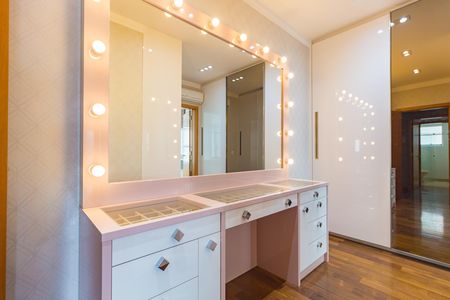 Apartamento para alugar com 280m², 4 quartos e 5 vagas Apartamento para alugar com 280m², 4 quartos e 5 vagasCloset - Suíte 4