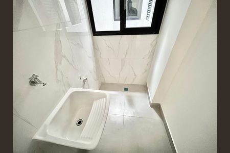 Apartamento à venda com 40m², 2 quartos e sem vagaCozinha e Área de Serviço