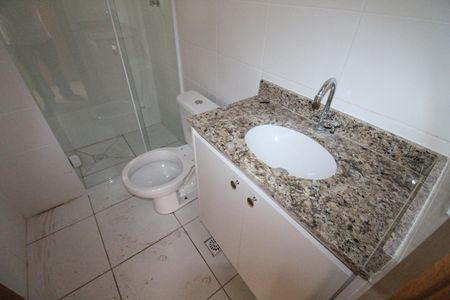 Banheiro de apartamento para alugar com 2 quartos, 52m² em Jardim Satélite, São José dos Campos