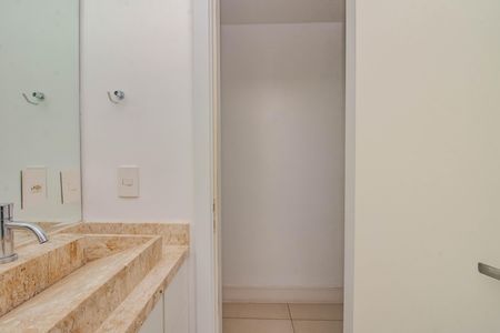 Apartamento para alugar com 73m², 3 quartos e 1 vaga Apartamento para alugar com 73m², 3 quartos e 1 vagaBanheiro Social