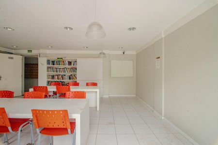 Apartamento para alugar com 73m², 3 quartos e 1 vaga Apartamento para alugar com 73m², 3 quartos e 1 vagaSalão de Estudos