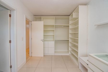 Apartamento para alugar com 73m², 3 quartos e 1 vaga Apartamento para alugar com 73m², 3 quartos e 1 vagaSuíte