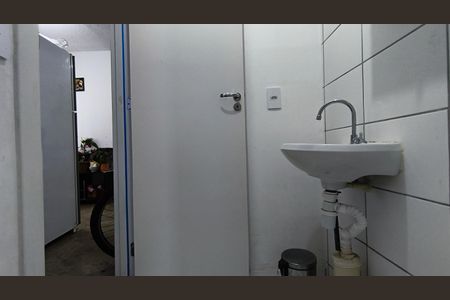 Apartamento para alugar com 38m², 2 quartos e sem vaga Apartamento para alugar com 38m², 2 quartos e sem vagaBanheiro