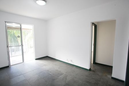 Apartamento à venda com 70m², 2 quartos e 1 vagaSala