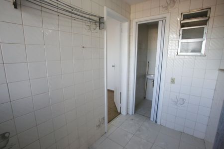 Apartamento à venda com 70m², 2 quartos e 1 vagaÁrea de Serviço