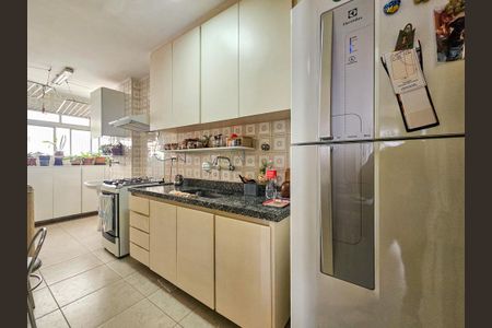 Apartamento à venda com 54m², 2 quartos e 1 vaga Apartamento à venda com 54m², 2 quartos e 1 vagaCozinha