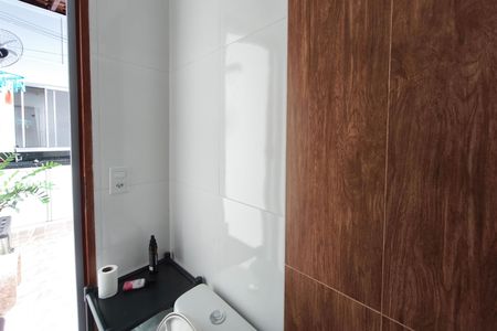 Casa de condomínio à venda com 77m², 2 quartos e 1 vaga Casa de condomínio à venda com 77m², 2 quartos e 1 vagaLavabo