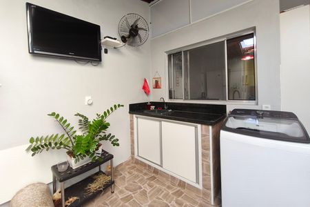 Casa de condomínio à venda com 77m², 2 quartos e 1 vaga Casa de condomínio à venda com 77m², 2 quartos e 1 vagaÁrea de Serviço