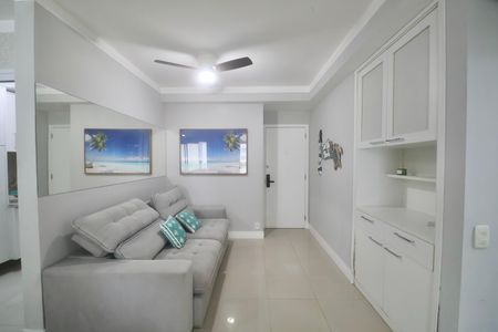 Apartamento para alugar com 99m², 2 quartos e 2 vagasSala