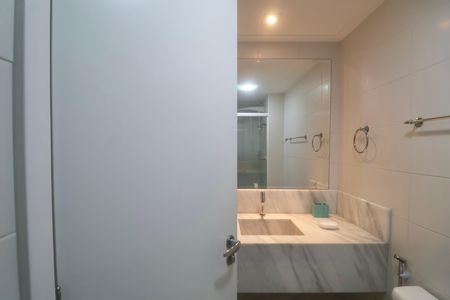 Apartamento para alugar com 99m², 2 quartos e 2 vagasBanheiro Social