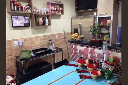 Casa de condomínio à venda com 199m², 4 quartos e 2 vagasCozinha
