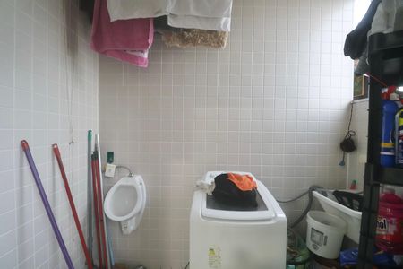 Apartamento para alugar com 150m², 3 quartos e 2 vagas Apartamento para alugar com 150m², 3 quartos e 2 vagasÁrea de Serviço